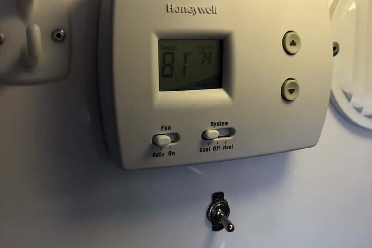 A/C Mod (thermostat for the A/C) — project photograph from The Handy Camper